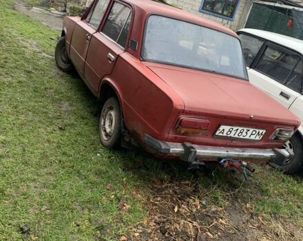 Красный ВАЗ 2103, объемом двигателя 1.3 л и пробегом 3 тыс. км за 237 $, фото 2 на Automoto.ua