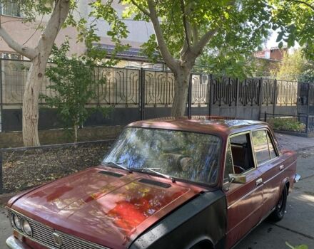 ВАЗ 2103 1976 в Одессе на Automoto.ua Красный ВАЗ 2103, объемом двигателя 1.6 л и пробегом 200 тыс. км за 450 $, фото 1 на Automoto.ua