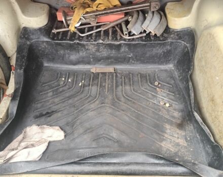 Красный ВАЗ 2103, объемом двигателя 1.5 л и пробегом 150 тыс. км за 400 $, фото 6 на Automoto.ua