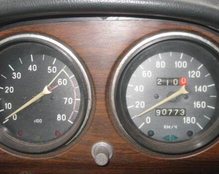 Красный ВАЗ 2103, объемом двигателя 1.5 л и пробегом 191 тыс. км за 600 $, фото 3 на Automoto.ua