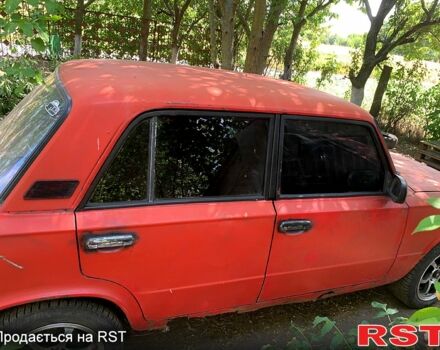 ВАЗ 2103 1977 в Кагарлыке на Automoto.ua Красный ВАЗ 2103, объемом двигателя 1.6 л и пробегом 222 тыс. км за 830 $, фото 5 на Automoto.ua