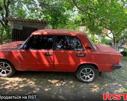 ВАЗ 2103 1977 в Кагарлыке на Automoto.ua Красный ВАЗ 2103, объемом двигателя 1.6 л и пробегом 222 тыс. км за 830 $, фото 2 на Automoto.ua