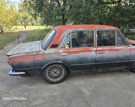 Красный ВАЗ 2103, объемом двигателя 1.5 л и пробегом 60 тыс. км за 1300 $, фото 2 на Automoto.ua