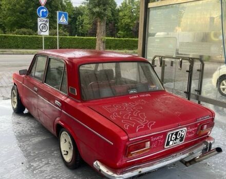 Красный ВАЗ 2103, объемом двигателя 1.5 л и пробегом 200 тыс. км за 1000 $, фото 2 на Automoto.ua