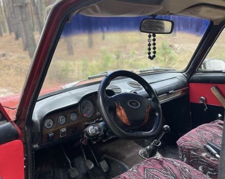 Красный ВАЗ 2103, объемом двигателя 1.5 л и пробегом 111 тыс. км за 368 $, фото 5 на Automoto.ua