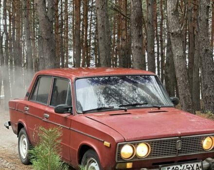 Красный ВАЗ 2103, объемом двигателя 1.5 л и пробегом 111 тыс. км за 368 $, фото 1 на Automoto.ua