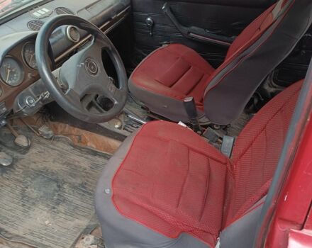 Красный ВАЗ 2103, объемом двигателя 2 л и пробегом 3 тыс. км за 500 $, фото 4 на Automoto.ua