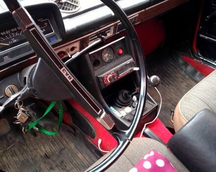 Красный ВАЗ 2103, объемом двигателя 1.2 л и пробегом 0 тыс. км за 750 $, фото 5 на Automoto.ua