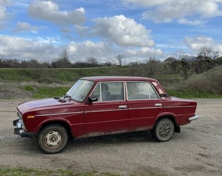 Красный ВАЗ 2103, объемом двигателя 1.3 л и пробегом 75 тыс. км за 550 $, фото 1 на Automoto.ua