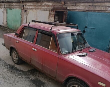 Красный ВАЗ 2103, объемом двигателя 2 л и пробегом 3 тыс. км за 500 $, фото 1 на Automoto.ua