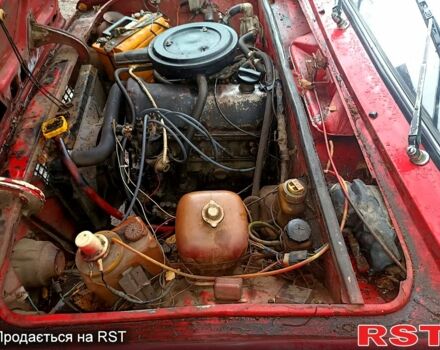 Красный ВАЗ 2103, объемом двигателя 1.5 л и пробегом 0 тыс. км за 560 $, фото 4 на Automoto.ua