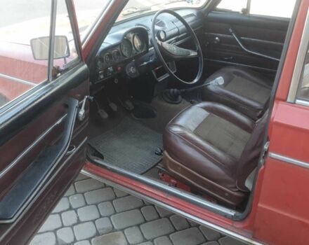 Красный ВАЗ 2103, объемом двигателя 1.3 л и пробегом 175 тыс. км за 1300 $, фото 4 на Automoto.ua