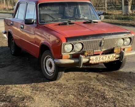 Красный ВАЗ 2103, объемом двигателя 1.5 л и пробегом 187 тыс. км за 606 $, фото 2 на Automoto.ua