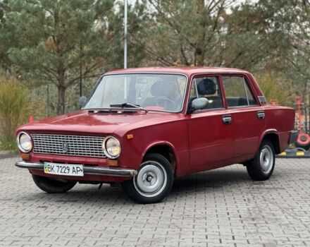 Красный ВАЗ 2103, объемом двигателя 1.2 л и пробегом 12 тыс. км за 630 $, фото 2 на Automoto.ua