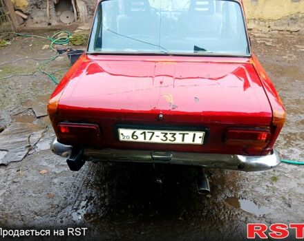 Красный ВАЗ 2103, объемом двигателя 1.5 л и пробегом 300 тыс. км за 450 $, фото 4 на Automoto.ua