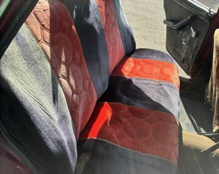 Красный ВАЗ 2103, объемом двигателя 0 л и пробегом 200 тыс. км за 475 $, фото 2 на Automoto.ua