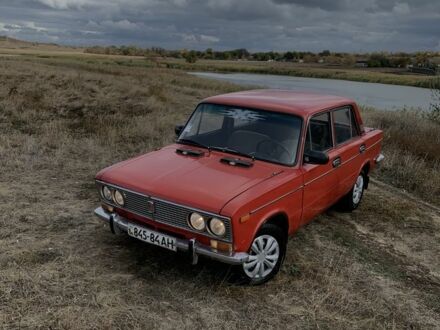 ВАЗ 2103 1974 в Каменское - Днепродзержинск на Automoto.ua Красный ВАЗ 2103, объемом двигателя 1.3 л и пробегом 100 тыс. км за 626 $, фото 1 на Automoto.ua
