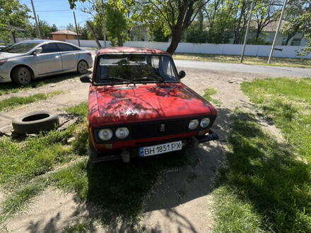 ВАЗ 2103 1975 в Измаиле на Automoto.ua Красный ВАЗ 2103, объемом двигателя 1.45 л и пробегом 400 тыс. км за 900 $, фото 1 на Automoto.ua