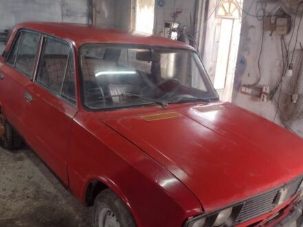 ВАЗ 2103 1976 у Измаиле на Automoto.ua Червоний ВАЗ 2103, об'ємом двигуна 0 л та пробігом 40 тис. км за 600 $, фото 1 на Automoto.ua
