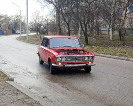 Красный ВАЗ 2103, объемом двигателя 1 л и пробегом 666 тыс. км за 400 $, фото 1 на Automoto.ua