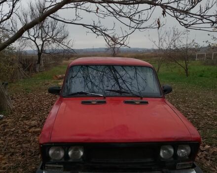 Красный ВАЗ 2103, объемом двигателя 1.5 л и пробегом 300 тыс. км за 381 $, фото 1 на Automoto.ua