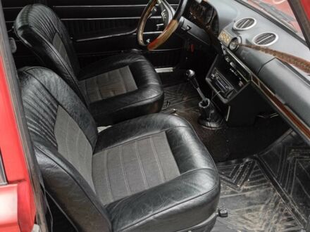 ВАЗ 2103 1979 у Изюме на Automoto.ua Червоний ВАЗ 2103, об'ємом двигуна 1.5 л та пробігом 856 тис. км за 967 $, фото 1 на Automoto.ua