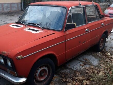 ВАЗ 2103 1979 в Одессе на Automoto.ua Красный ВАЗ 2103, объемом двигателя 1.5 л и пробегом 11 тыс. км за 500 $, фото 1 на Automoto.ua