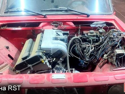 ВАЗ 2103 1980 у Одесі на Automoto.ua Червоний ВАЗ 2103, об'ємом двигуна 1.8 л та пробігом 200 тис. км за 600 $, фото 1 на Automoto.ua