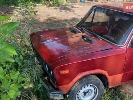 ВАЗ 2103 1980 в Каневе на Automoto.ua Красный ВАЗ 2103, объемом двигателя 1.29 л и пробегом 100 тыс. км за 603 $, фото 1 на Automoto.ua