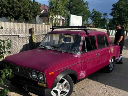 ВАЗ 2103 1980 в Одессе на Automoto.ua Красный ВАЗ 2103, объемом двигателя 1.3 л и пробегом 300 тыс. км за 650 $, фото 1 на Automoto.ua