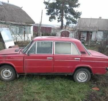 ВАЗ 2103 1983 в Веселиново на Automoto.ua Красный ВАЗ 2103, объемом двигателя 0 л и пробегом 15 тыс. км за 429 $, фото 1 на Automoto.ua