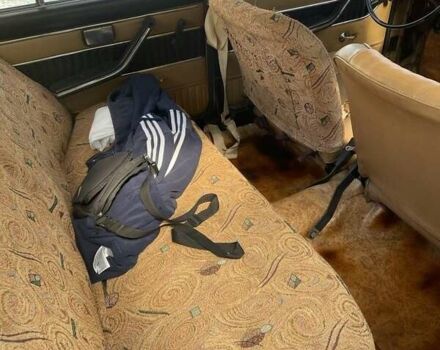 Желтый ВАЗ 2103, объемом двигателя 1.5 л и пробегом 68 тыс. км за 1500 $, фото 2 на Automoto.ua