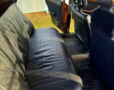 Желтый ВАЗ 2103, объемом двигателя 1.5 л и пробегом 100 тыс. км за 490 $, фото 5 на Automoto.ua