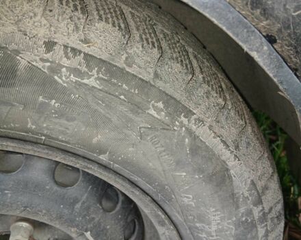 Желтый ВАЗ 2103, объемом двигателя 1.4 л и пробегом 300 тыс. км за 300 $, фото 10 на Automoto.ua