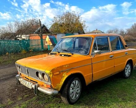 Желтый ВАЗ 2103, объемом двигателя 1.5 л и пробегом 100 тыс. км за 490 $, фото 3 на Automoto.ua