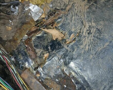 Желтый ВАЗ 2103, объемом двигателя 1.4 л и пробегом 300 тыс. км за 300 $, фото 7 на Automoto.ua