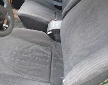 Желтый ВАЗ 2103, объемом двигателя 1.4 л и пробегом 300 тыс. км за 300 $, фото 6 на Automoto.ua