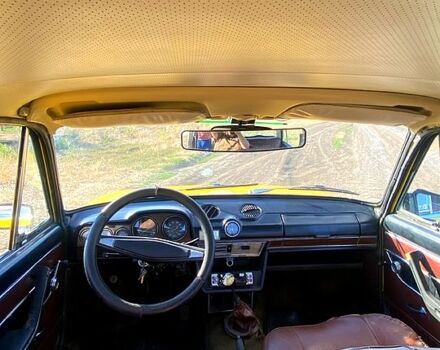 Желтый ВАЗ 2103, объемом двигателя 1.5 л и пробегом 299 тыс. км за 950 $, фото 5 на Automoto.ua