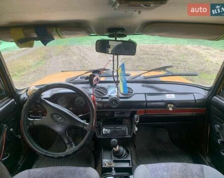 Желтый ВАЗ 2103, объемом двигателя 1.5 л и пробегом 10 тыс. км за 700 $, фото 6 на Automoto.ua