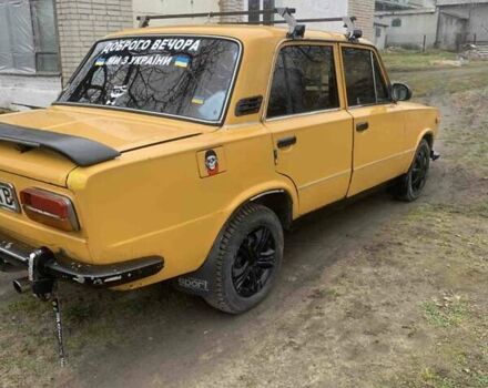 Желтый ВАЗ 2103, объемом двигателя 1.5 л и пробегом 10 тыс. км за 700 $, фото 5 на Automoto.ua