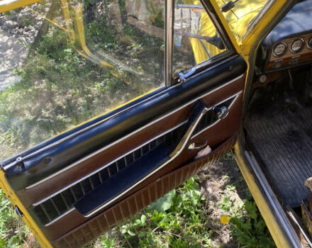 Желтый ВАЗ 2103, объемом двигателя 1.5 л и пробегом 250 тыс. км за 650 $, фото 10 на Automoto.ua