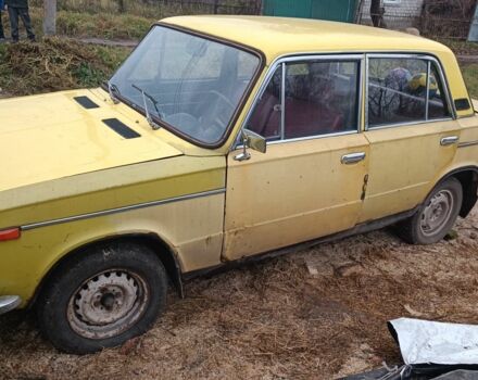 Желтый ВАЗ 2103, объемом двигателя 1.5 л и пробегом 1 тыс. км за 238 $, фото 4 на Automoto.ua