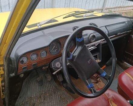 Желтый ВАЗ 2103, объемом двигателя 1.5 л и пробегом 1 тыс. км за 238 $, фото 5 на Automoto.ua