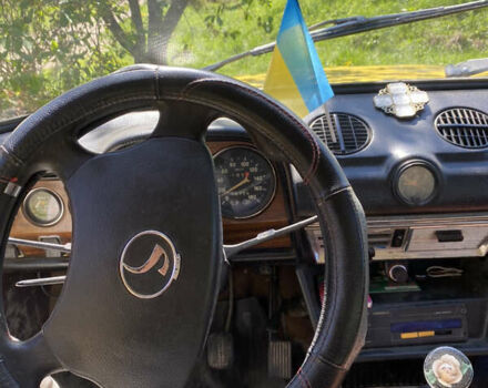 Желтый ВАЗ 2103, объемом двигателя 1.5 л и пробегом 250 тыс. км за 650 $, фото 7 на Automoto.ua