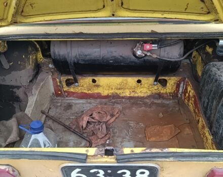 Желтый ВАЗ 2103, объемом двигателя 1.5 л и пробегом 1 тыс. км за 238 $, фото 7 на Automoto.ua