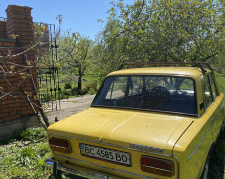 Желтый ВАЗ 2103, объемом двигателя 1.5 л и пробегом 250 тыс. км за 650 $, фото 3 на Automoto.ua