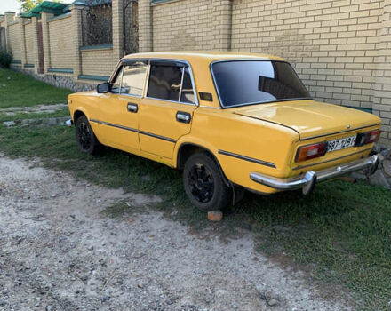 Желтый ВАЗ 2103, объемом двигателя 1.6 л и пробегом 10 тыс. км за 626 $, фото 1 на Automoto.ua