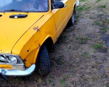 Желтый ВАЗ 2103, объемом двигателя 1.6 л и пробегом 500 тыс. км за 250 $, фото 3 на Automoto.ua