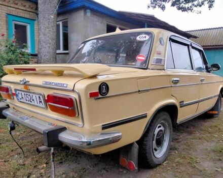 Желтый ВАЗ 2103, объемом двигателя 1.3 л и пробегом 200 тыс. км за 750 $, фото 4 на Automoto.ua