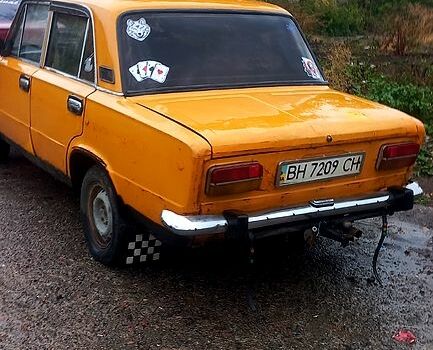 Желтый ВАЗ 2103, объемом двигателя 1.5 л и пробегом 0 тыс. км за 650 $, фото 1 на Automoto.ua
